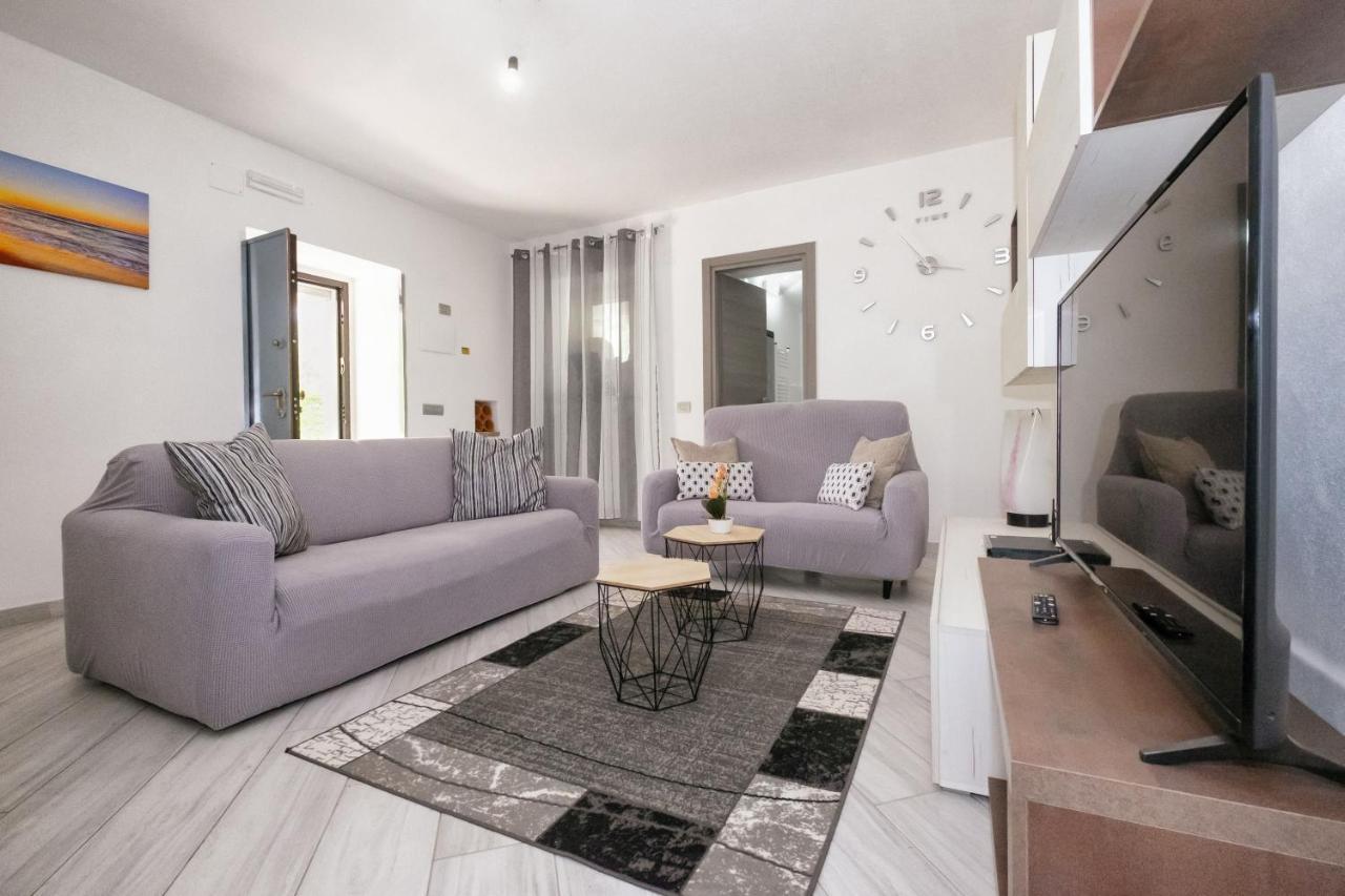 Villa Emily Фрамура Екстериор снимка